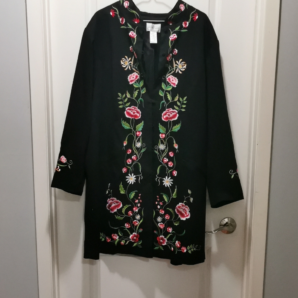 Victor Costa Elegant Black Jacket with floral embroidery.
